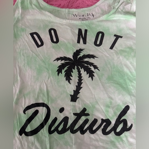 Wound up tank frilling on the sides green and white tye dye graphic tank sz15/17 - Picture 2 of 4